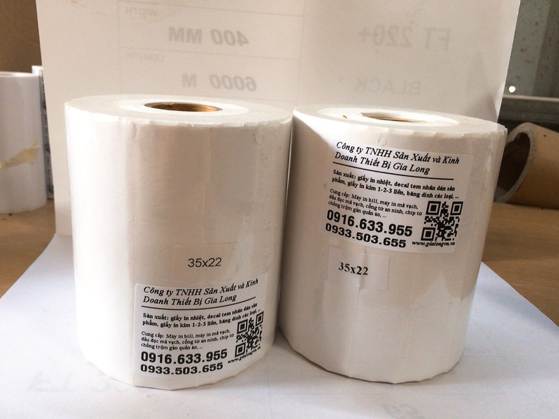 decal mã vạch dùng cho shop quần áo, siêu thị, nhà sách kích thước 35x22mm